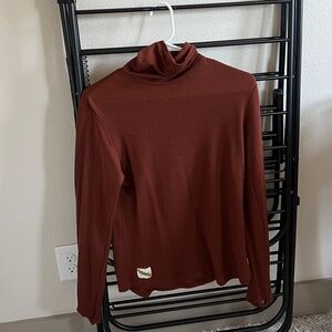 Tracksmith NDO Turtle Neck Maroon